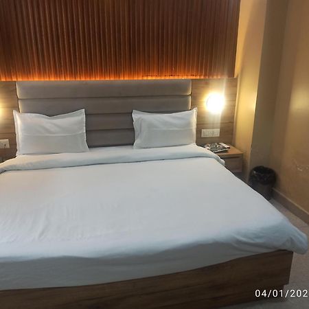 Icyhotels Hl Inn Chinhat Esterno foto
