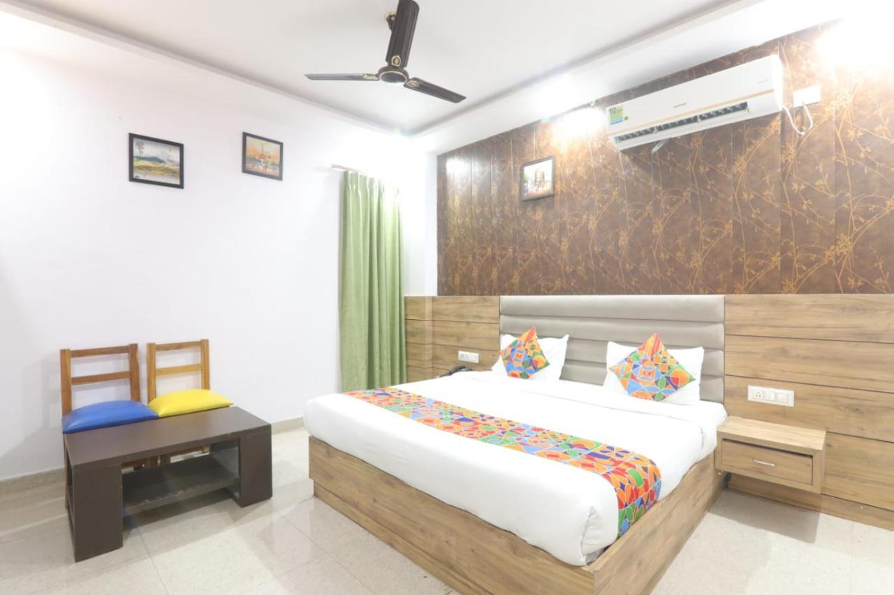 Icyhotels Hl Inn Chinhat Esterno foto