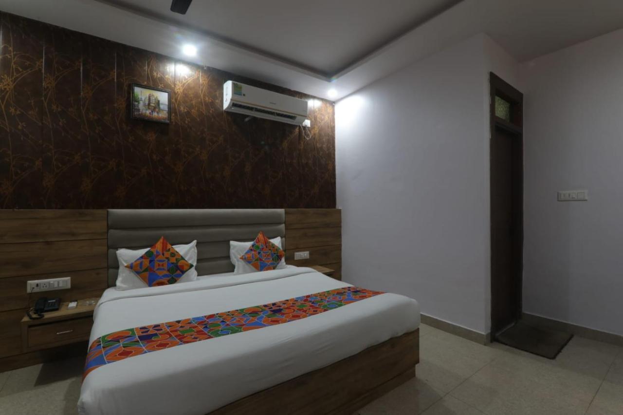 Icyhotels Hl Inn Chinhat Esterno foto