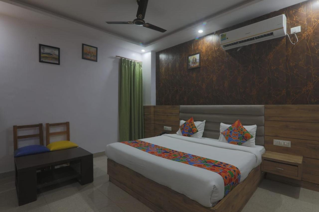 Icyhotels Hl Inn Chinhat Esterno foto