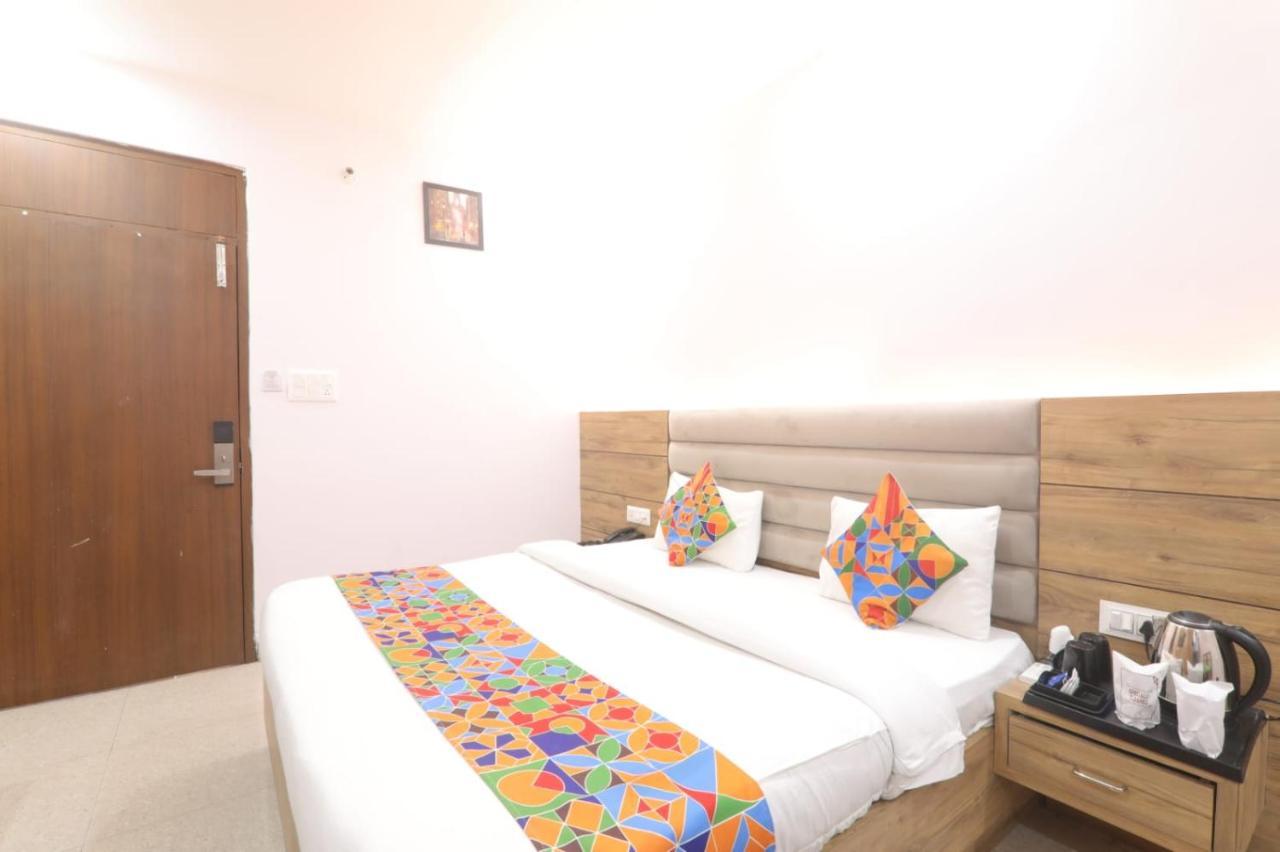 Icyhotels Hl Inn Chinhat Esterno foto